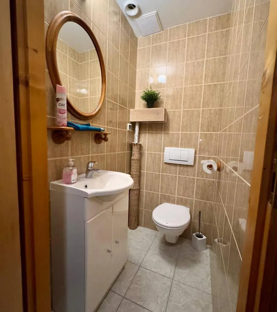 Vector Home Warschau 0*,